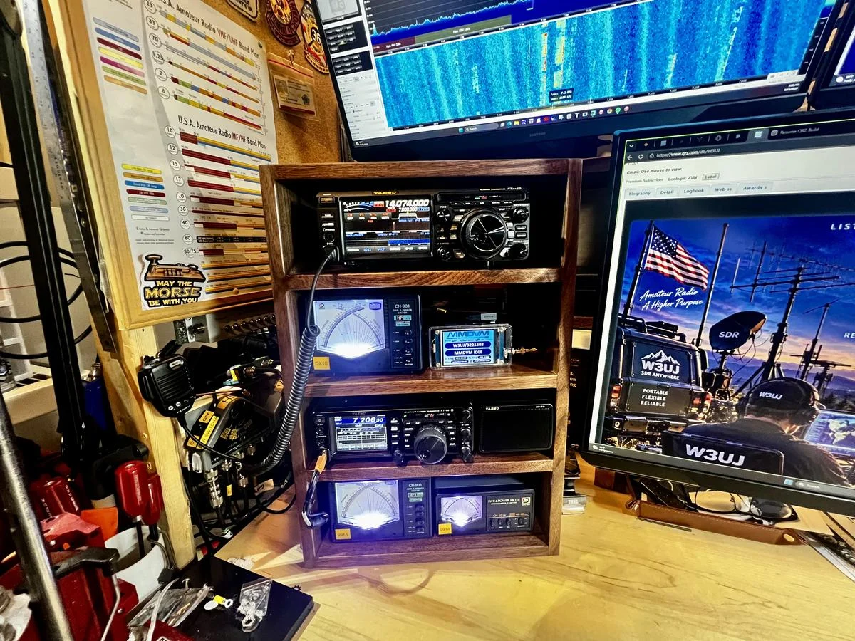 W3UJ two-transceiver bench radios